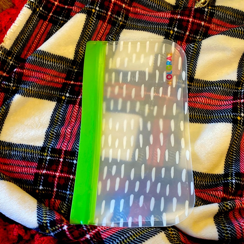 A clear pouch ￼